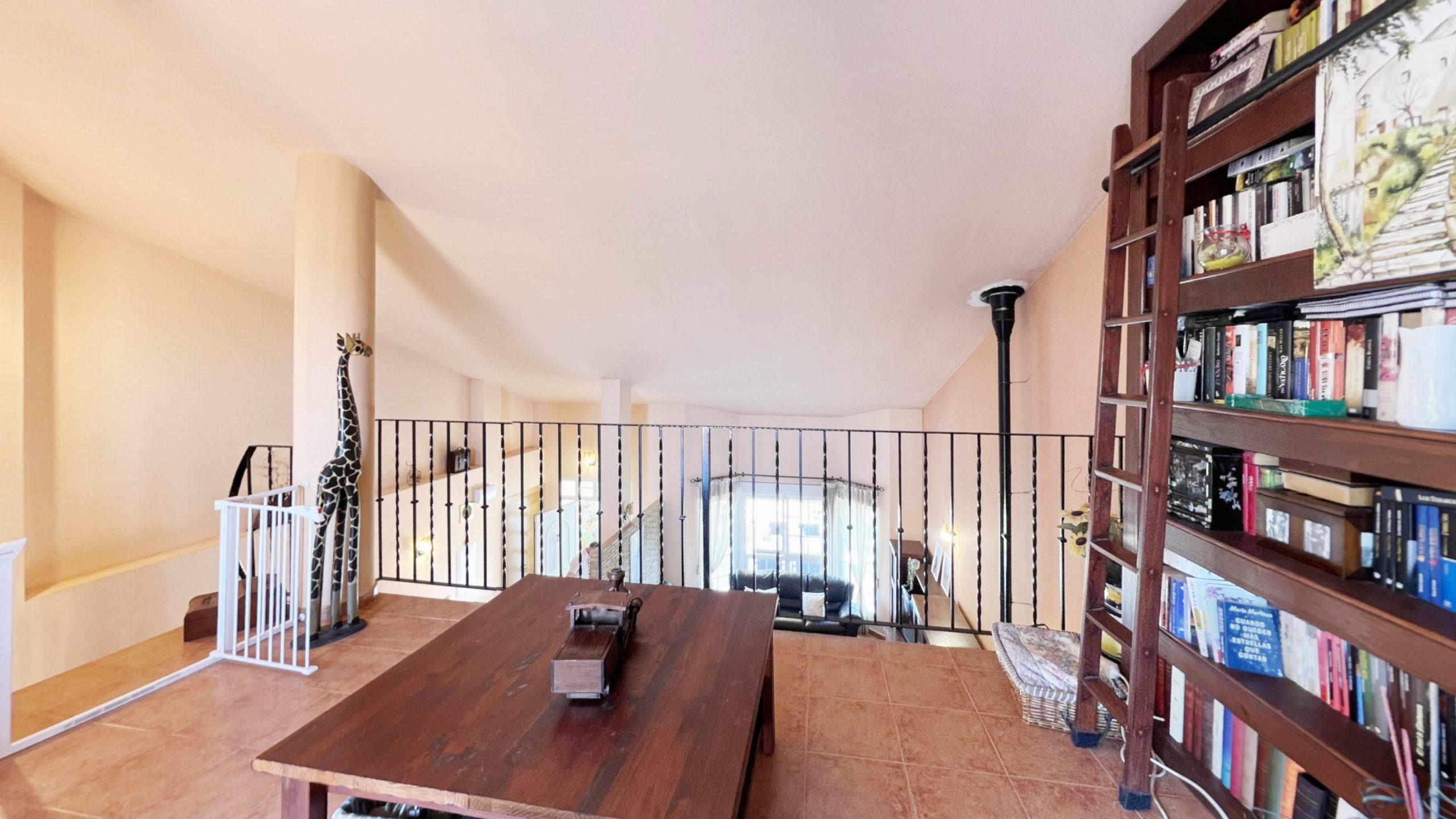 Calle-de-la-Sierra-del-Carche-Living-Room (2)