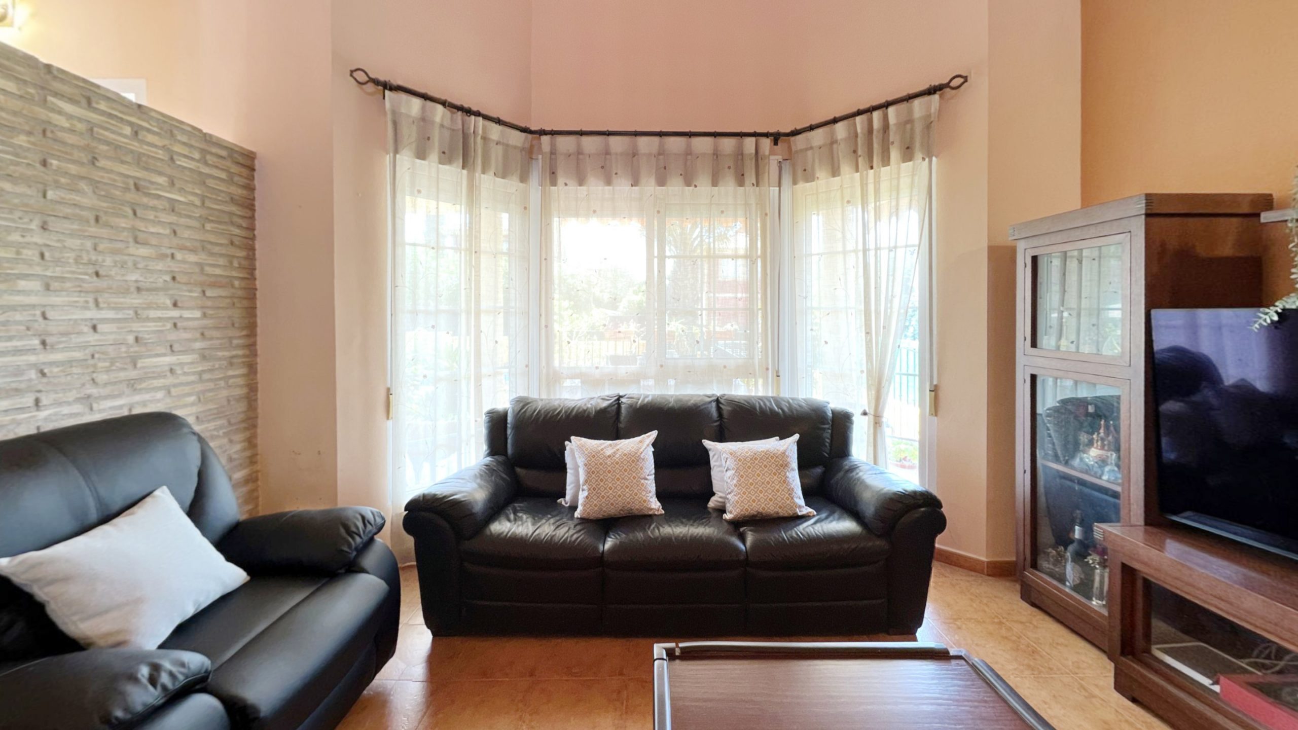 Calle-de-la-Sierra-del-Carche-Living-Room